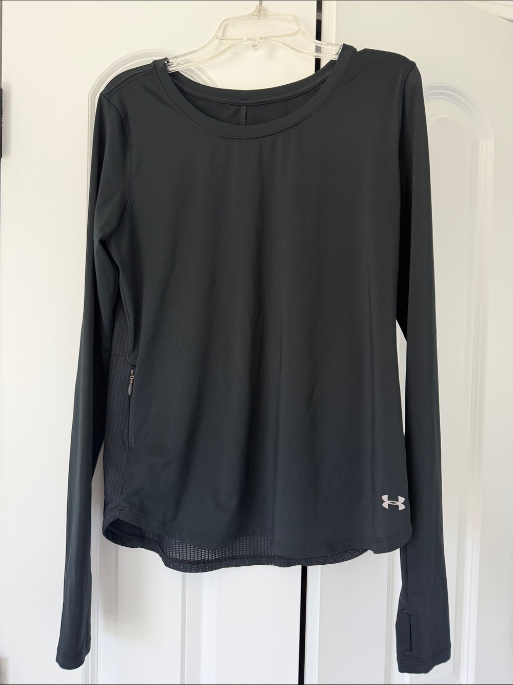 Women’s Black Under Armour Long Sleeve Breathable Mesh Back Top